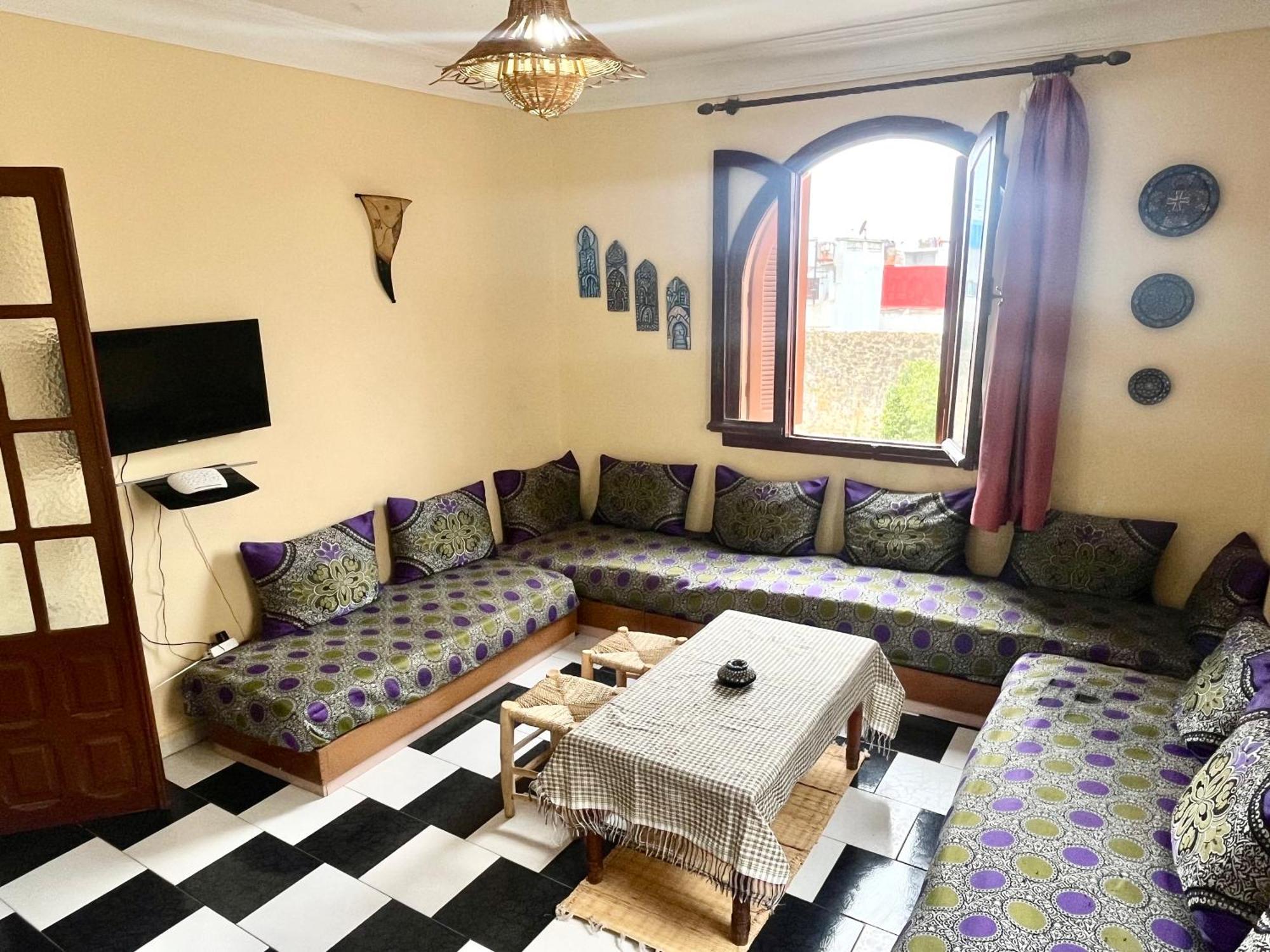 Soleado Apartamento Al Lado De La Preciosa Medina , A 3 Minutos De La Playa Andando II Apartment Asilah Bagian luar foto