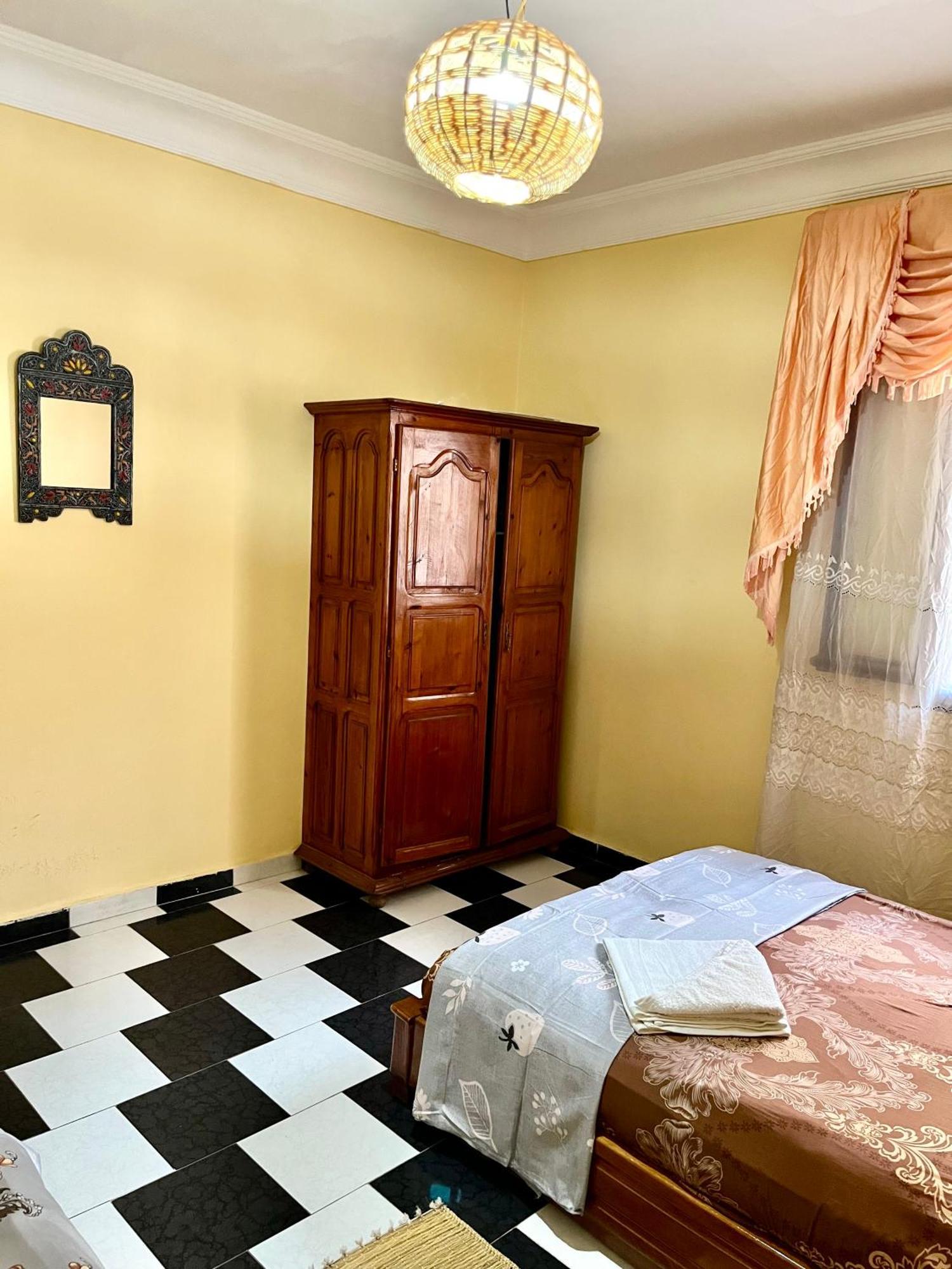Soleado Apartamento Al Lado De La Preciosa Medina , A 3 Minutos De La Playa Andando II Apartment Asilah Bagian luar foto